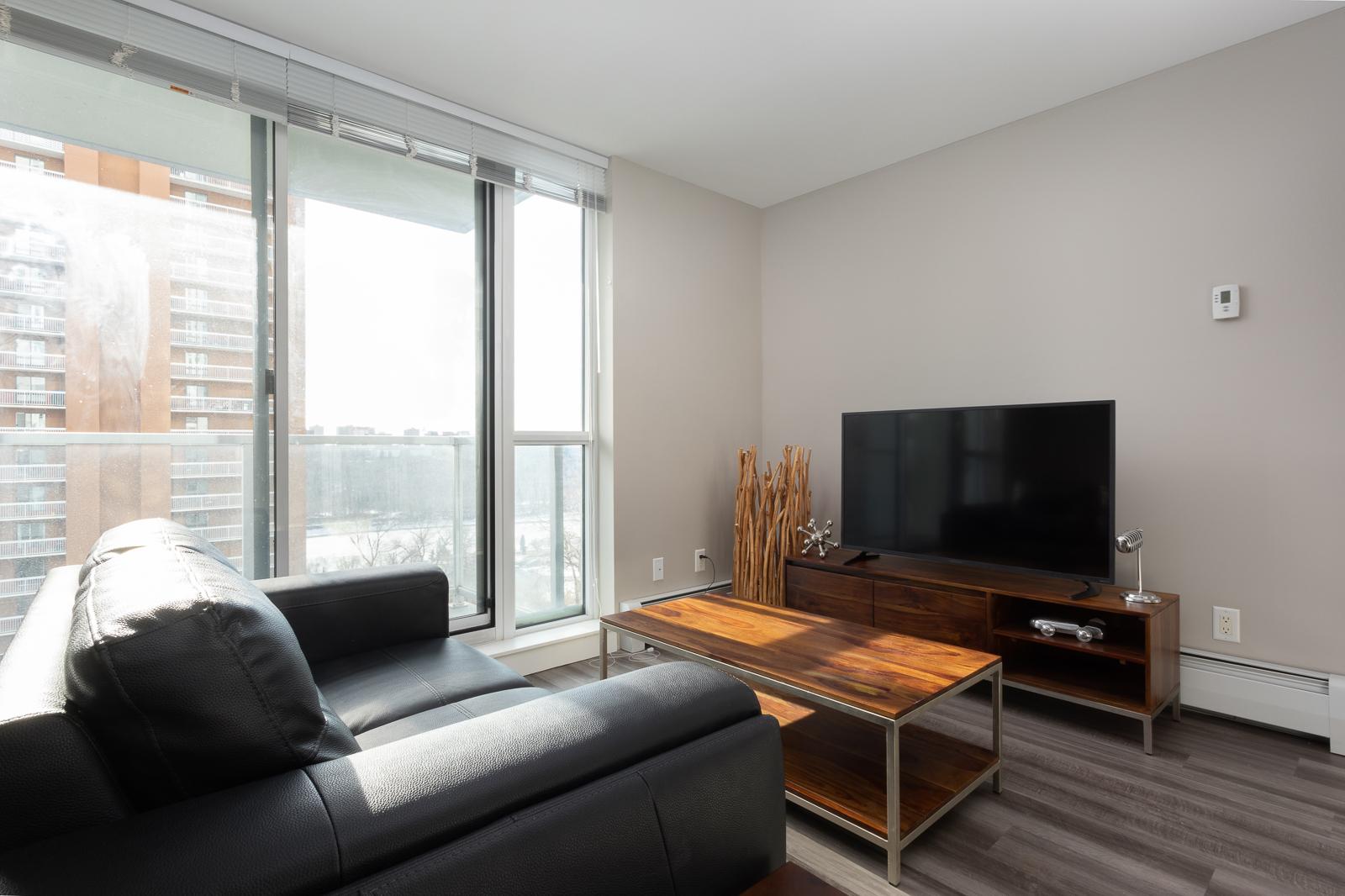 Modern Apartment in Edmonton | Utilities Included - Photo 3