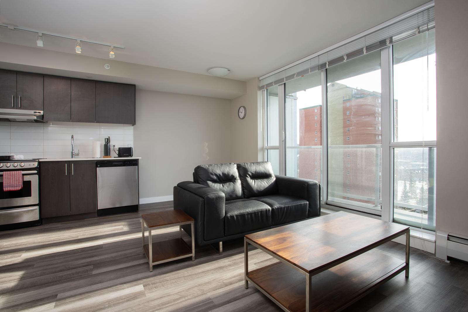 Modern Apartment in Edmonton | Utilities Included - Photo 2
