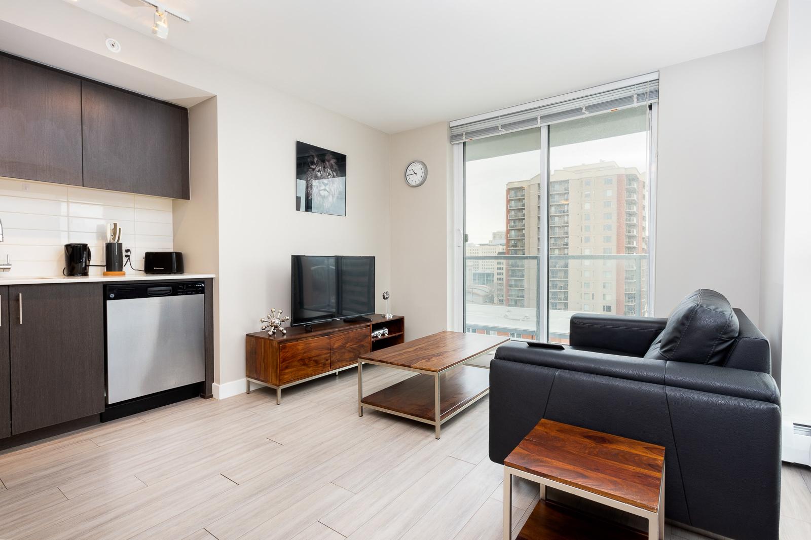 Modern Apartment in Edmonton | Utilities Included - Photo 4