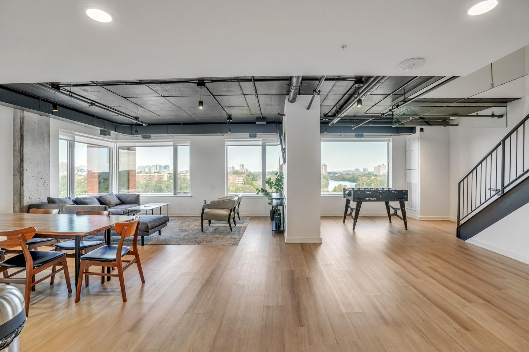 Modern Apartment in Ottawa | All inclusive | Short-term Rental - Photo 9