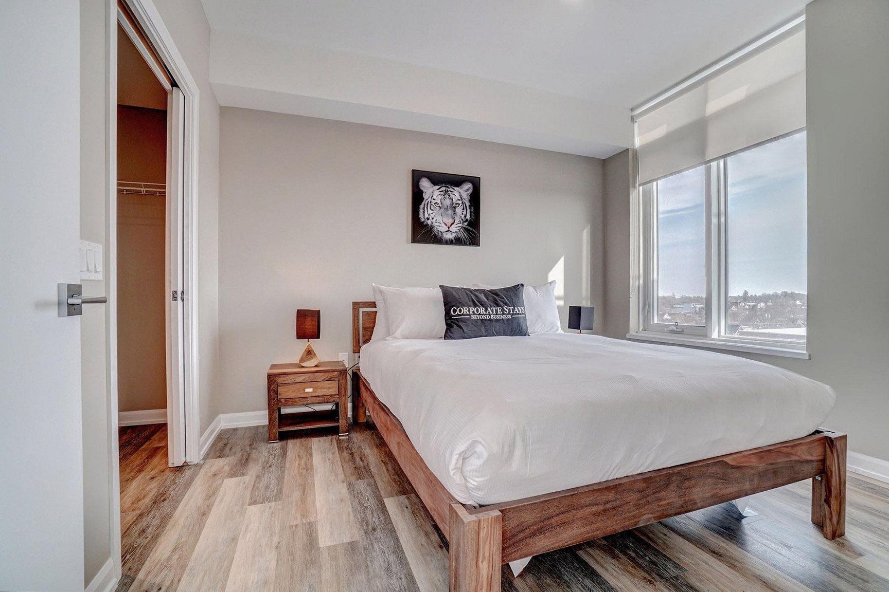 Modern Apartment in Ottawa | Flexible Lease | Fully Furnished - Photo 49