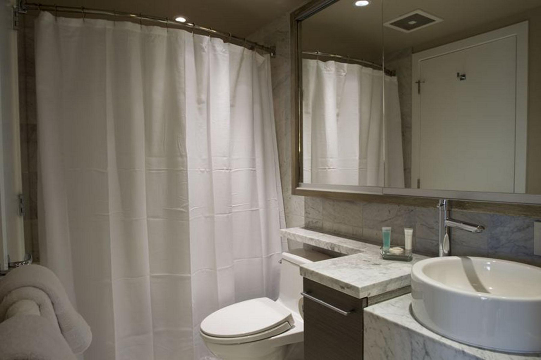 Furnished Apartment in Vancouver | All Inclusive - Photo 25