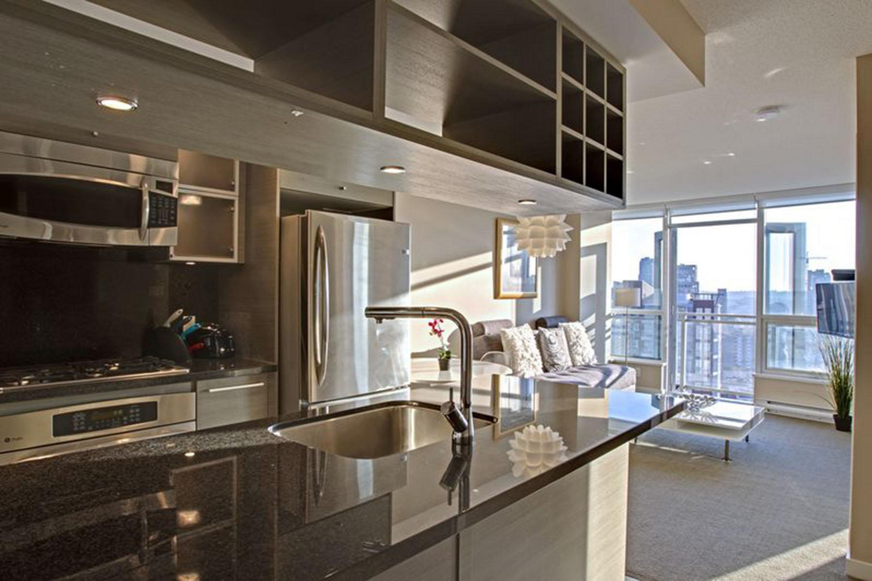 Furnished Apartment in Vancouver | All Inclusive - Photo 17