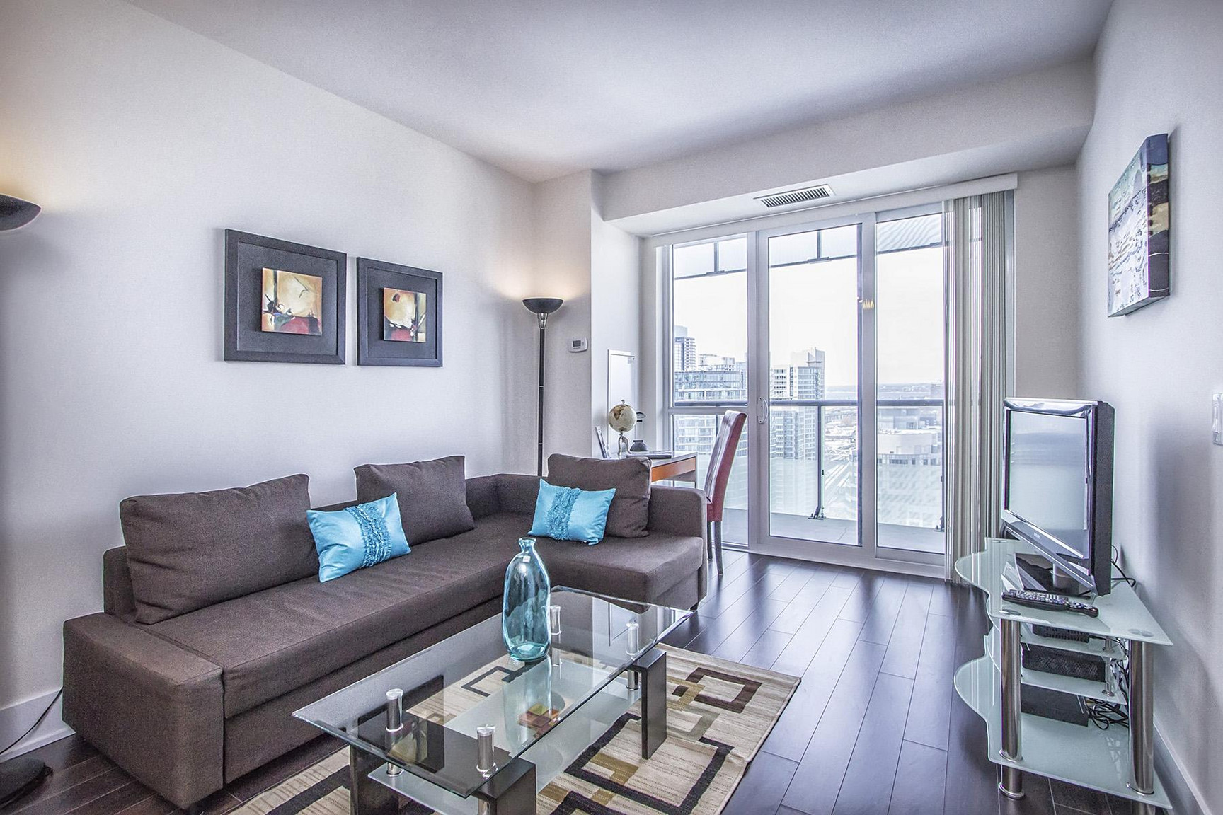 Furnished Executive Suite in Toronto | Utilities Included | Short-Term Rental - Photo 11