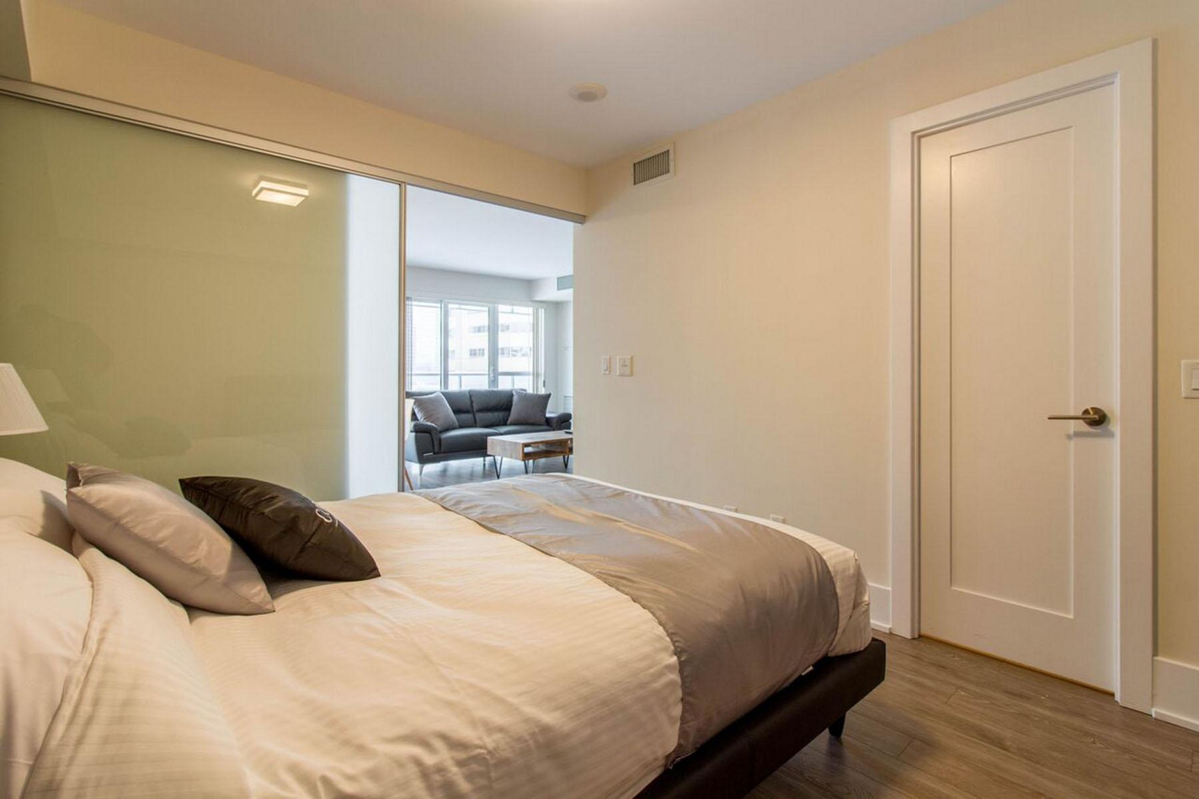 Furnished Executive Suite in Toronto | Utilities Included | Short-Term Rental - Photo 9