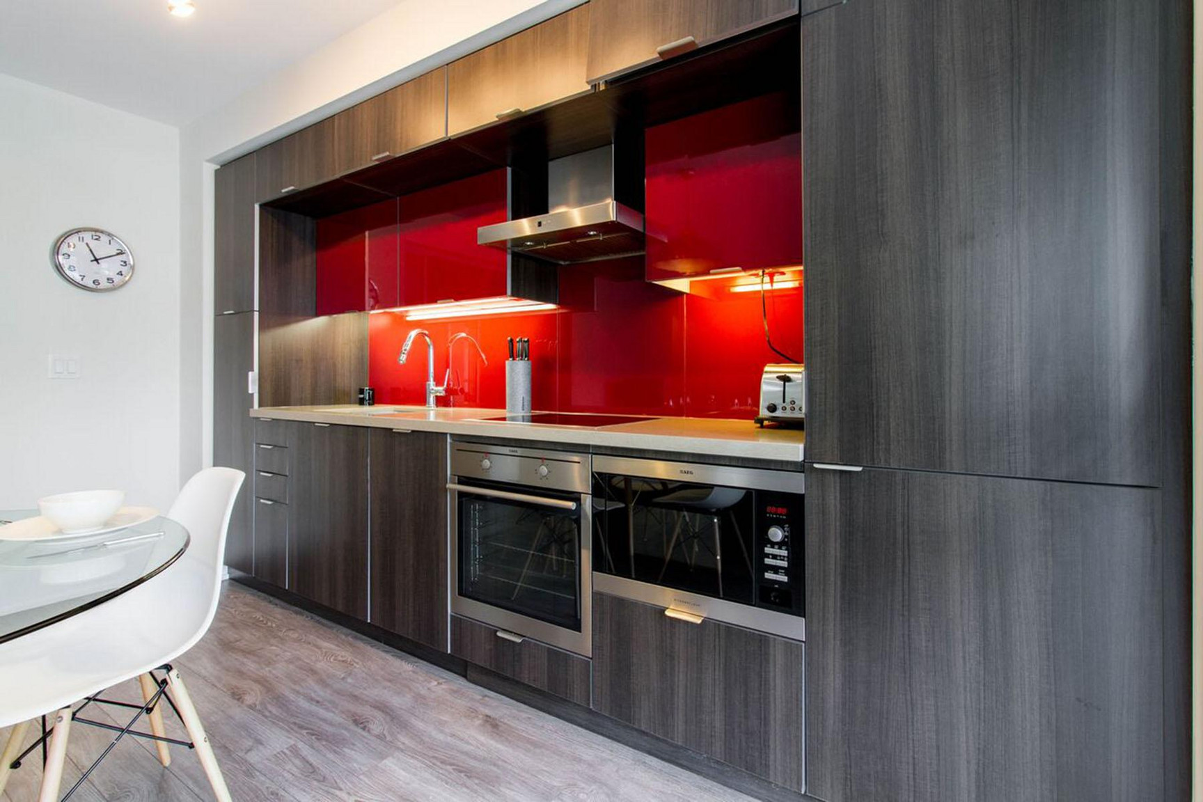 Furnished Executive Suite in Toronto | Utilities Included | Short-Term Rental - Photo 3