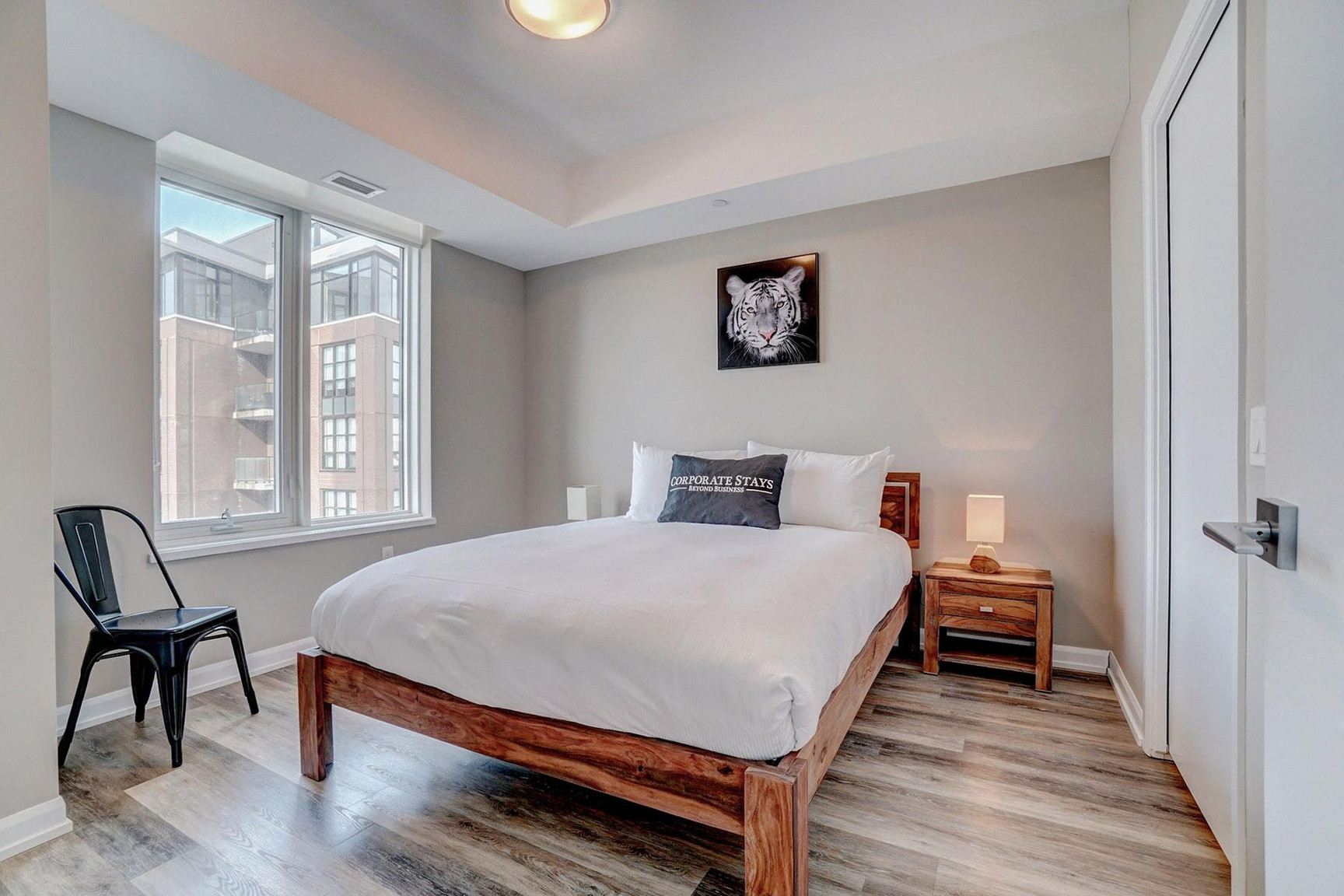 Modern Apartment in Ottawa | Flexible Lease | Fully Furnished - Photo 17