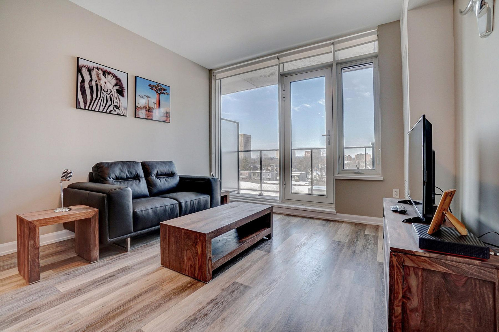 Modern Apartment in Ottawa | Flexible Lease | Fully Furnished