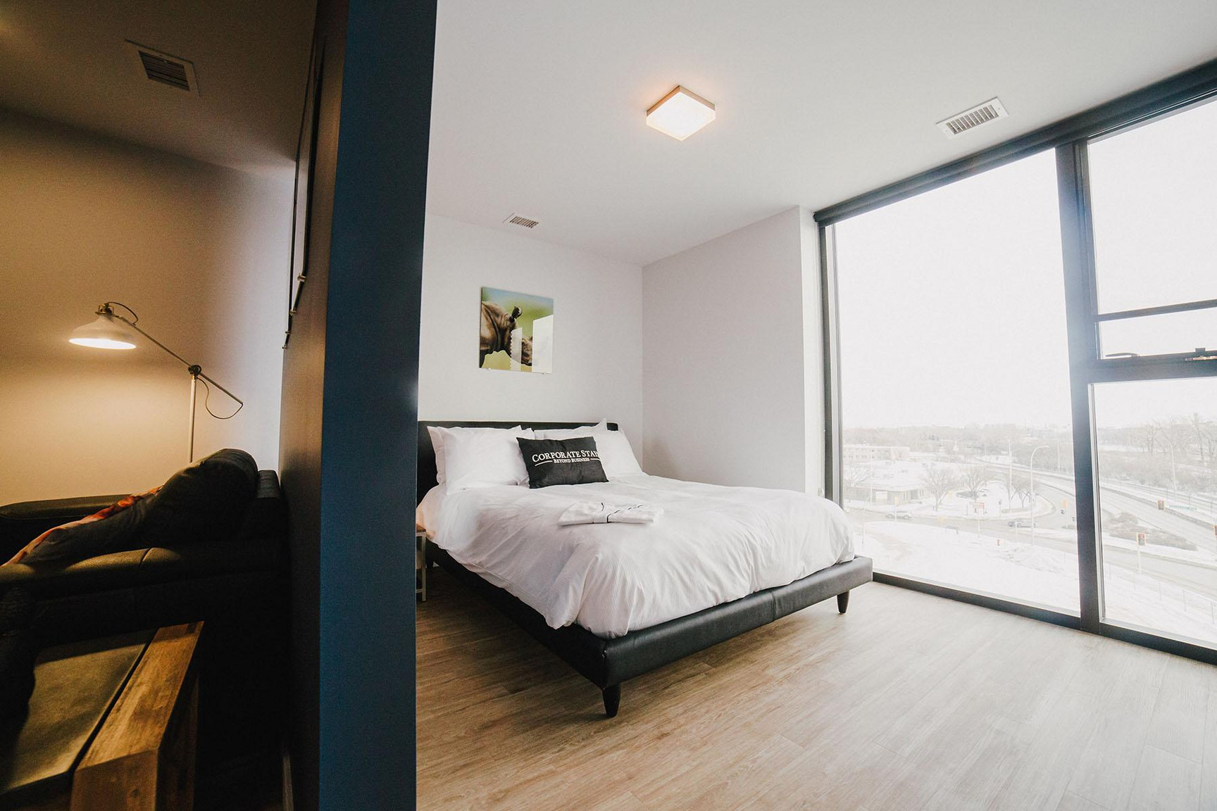 Luxury Executive Suite in Winnipeg | Fully Furnished | All Inclusive - Photo 16