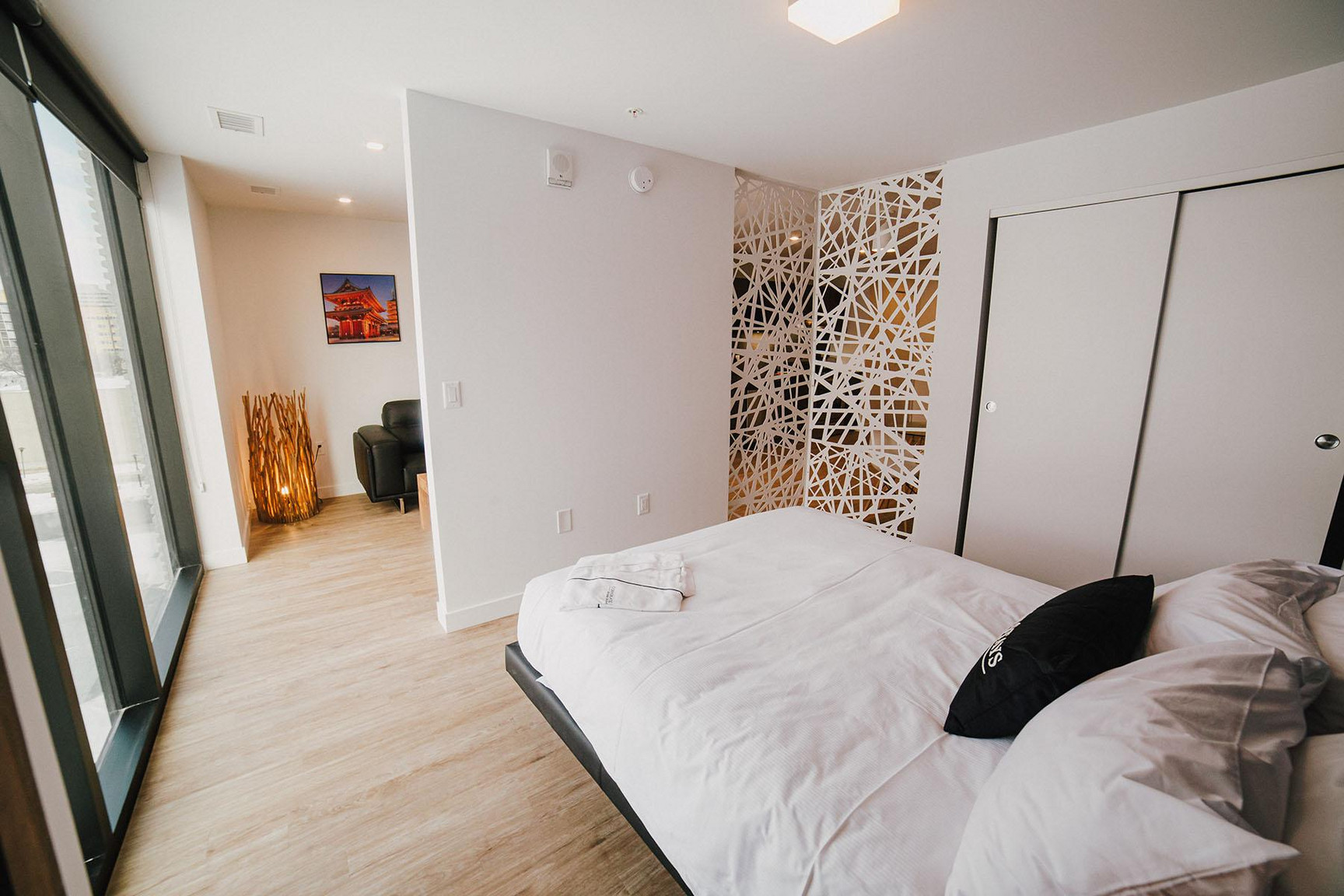 Luxury Executive Suite in Winnipeg | Fully Furnished | All Inclusive - Photo 20