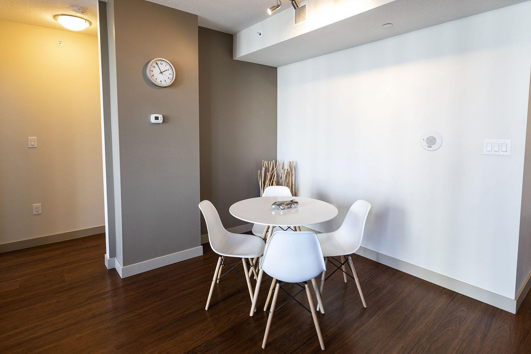 Furnished Apartment in Edmonton | Short Term Rentals - Photo 9