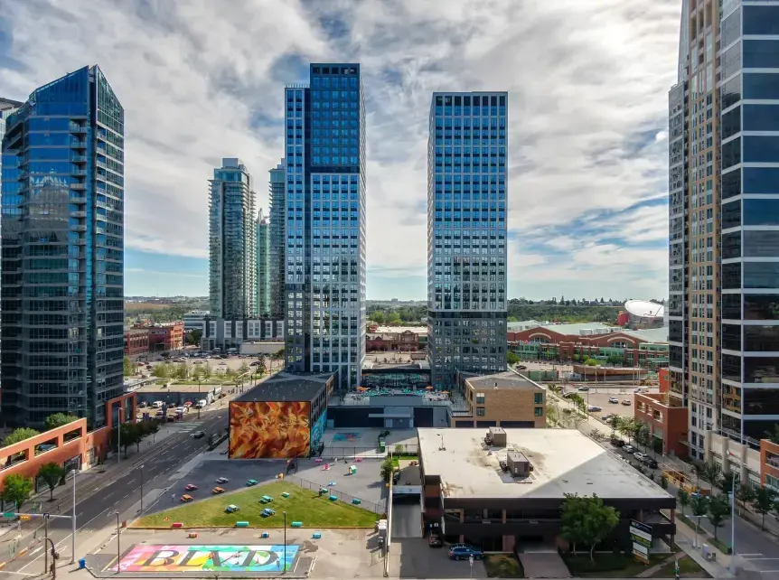 Modern Apartment in Calgary | All Inclusive - Photo 12