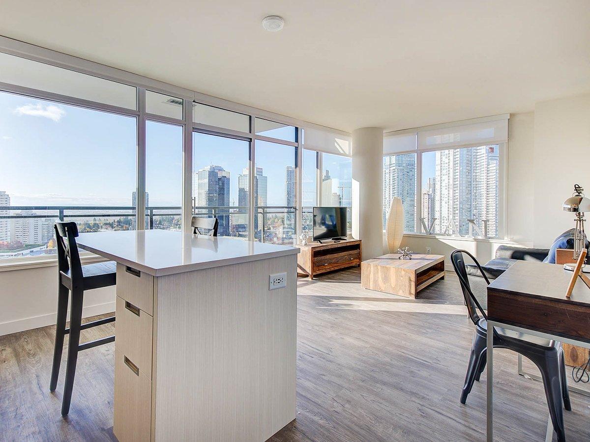 Luxury Apartment in Downtown Burnaby | Fully Furnished - Photo 9