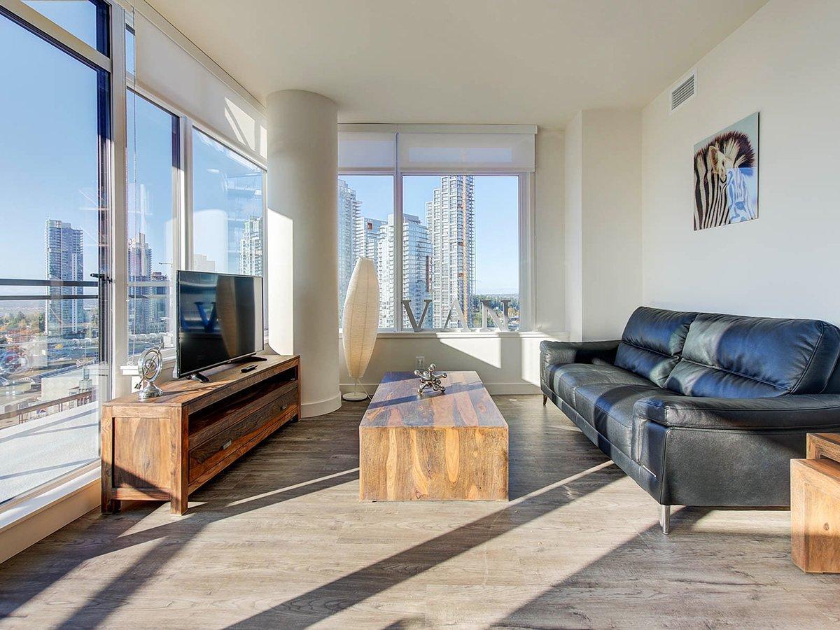 Luxury Apartment in Downtown Burnaby | Fully Furnished