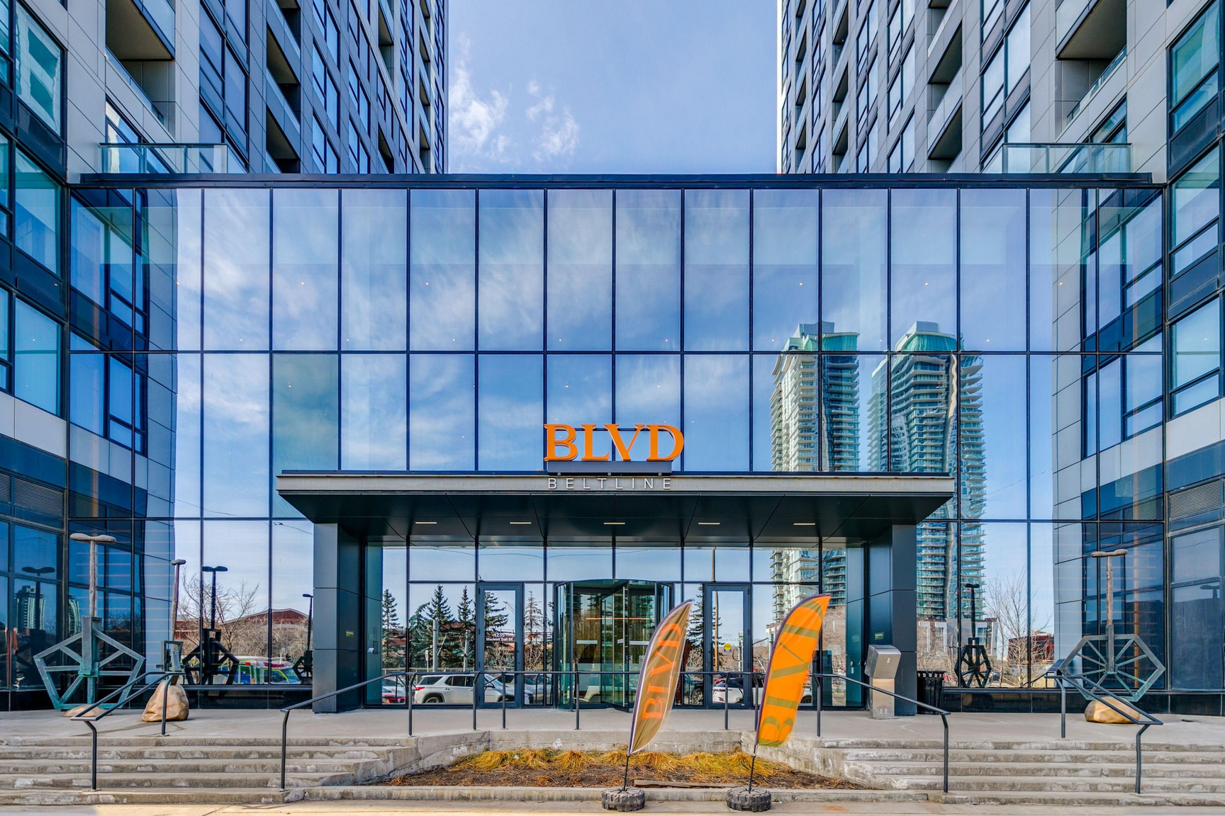 Modern Apartment in Calgary | All Inclusive - Photo 14