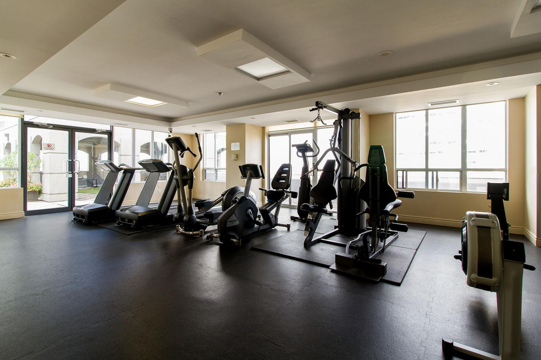 Modern Executive Suite in Toronto | All Inclusive - Photo 7