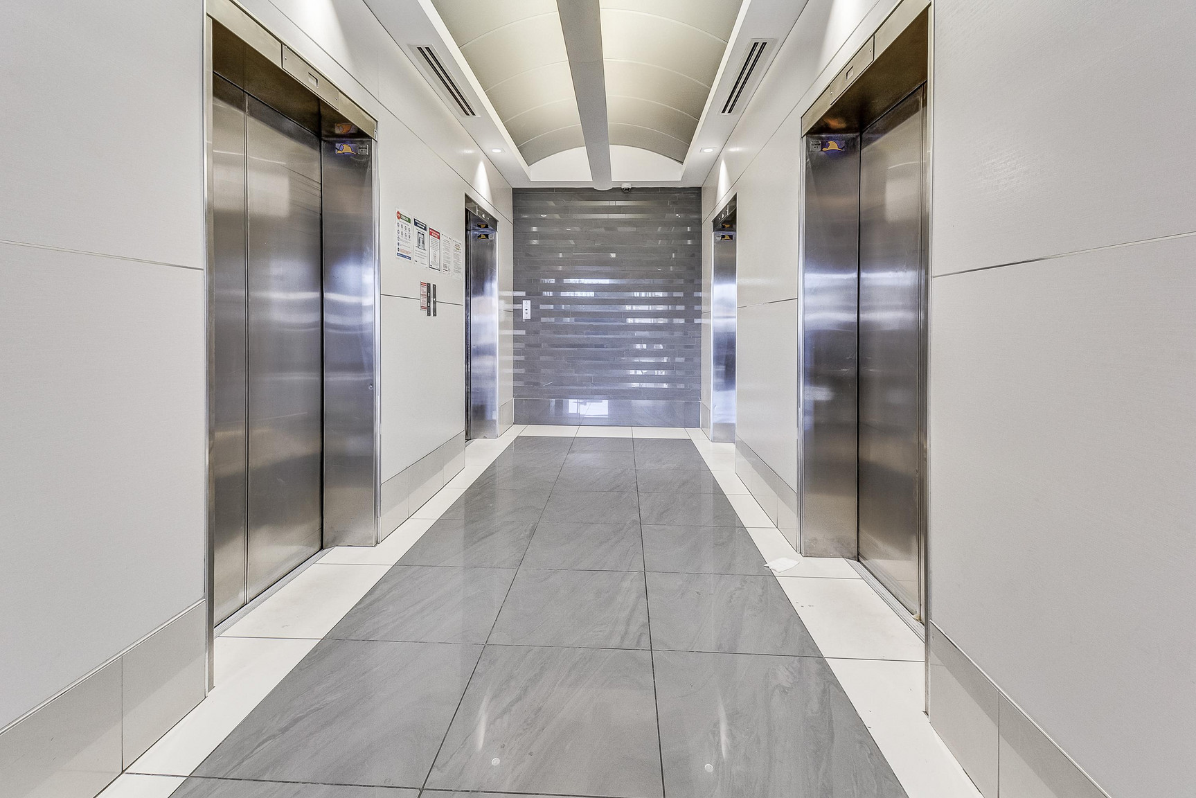 The Crossways Complex - Photo 8