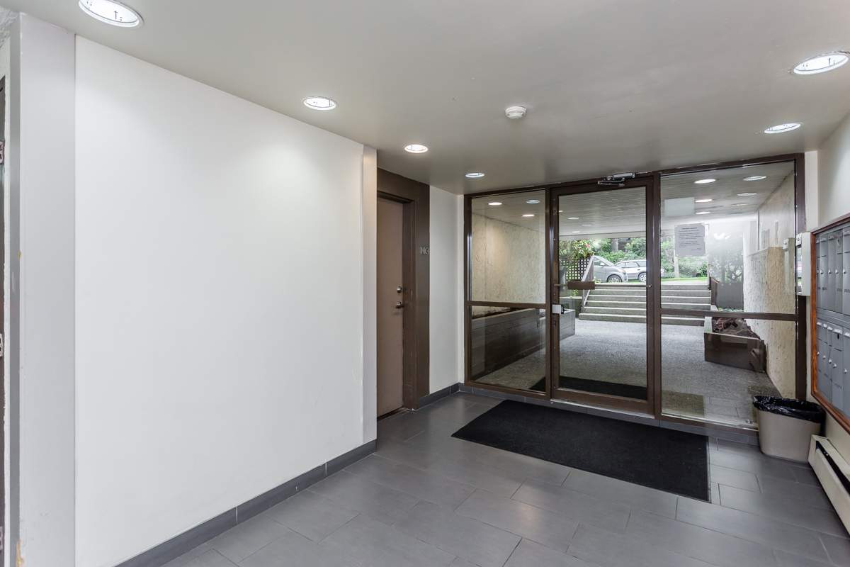 Sandringham Apartments - Photo 9