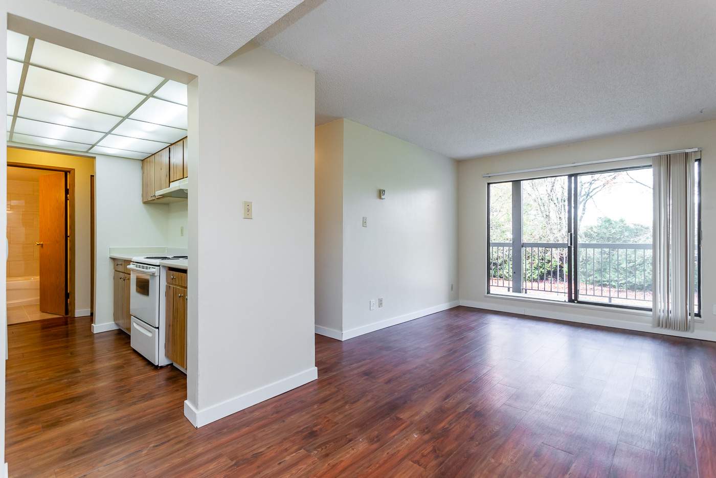 Waterstone 60 Apartments - Photo 4