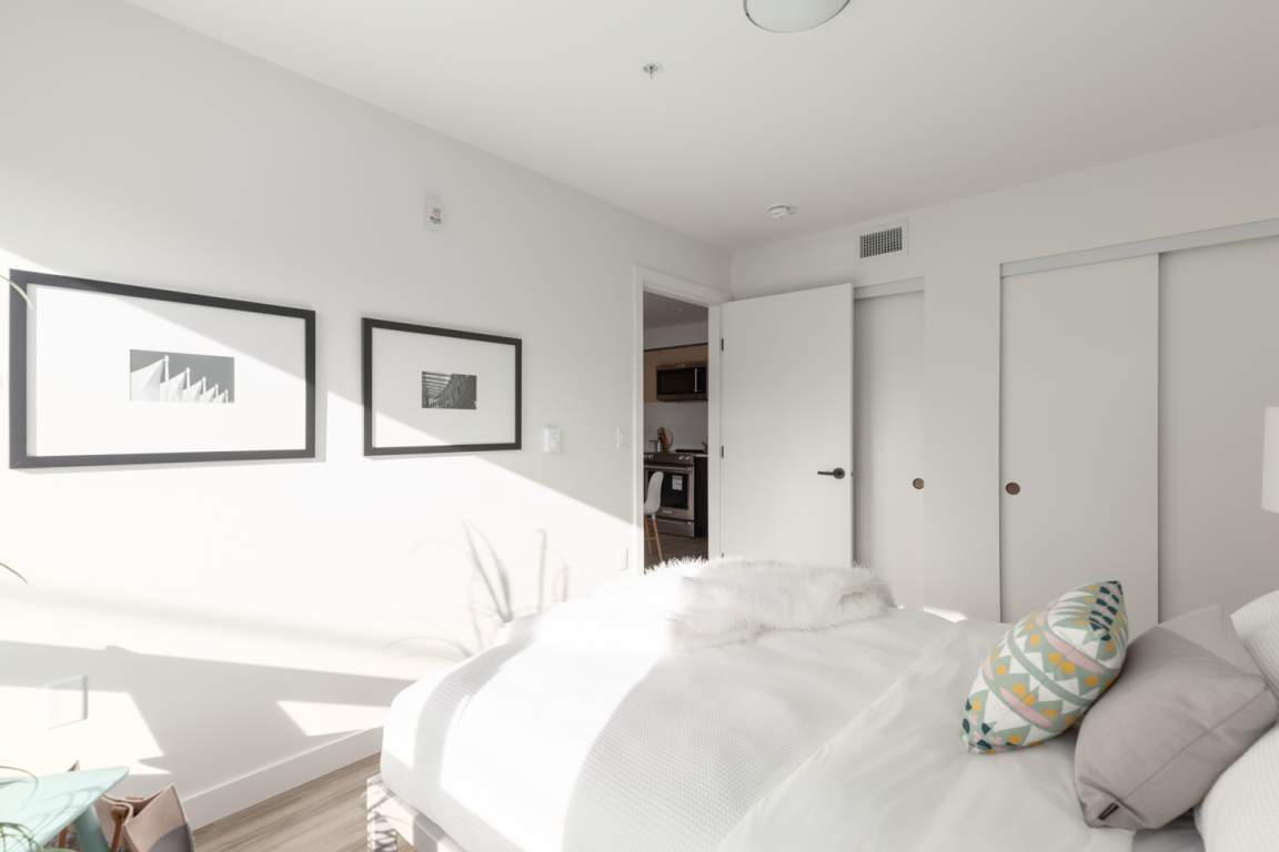 Conrad Apartments - Photo 10
