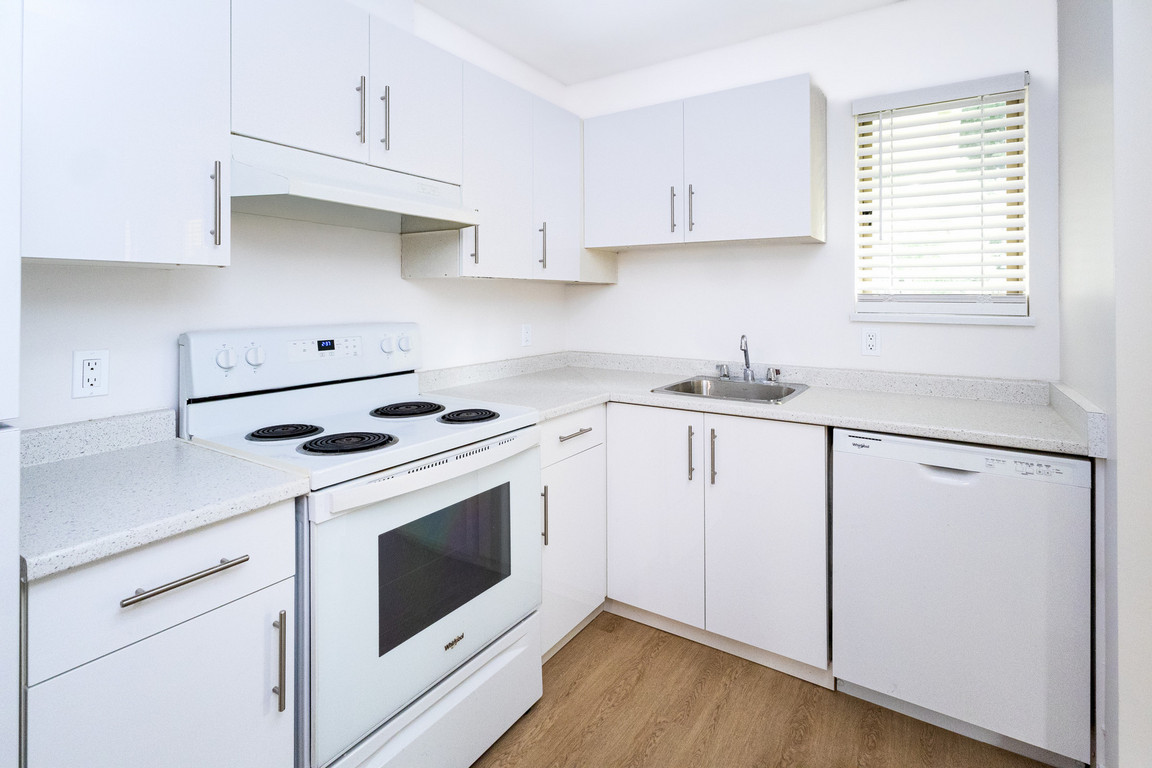 Abbey Glenn Townhomes - Cedar