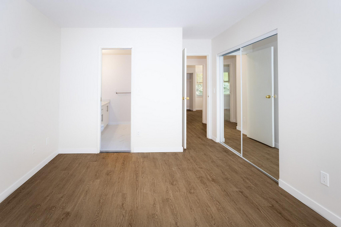 Abbey Glenn Townhomes - Cedar