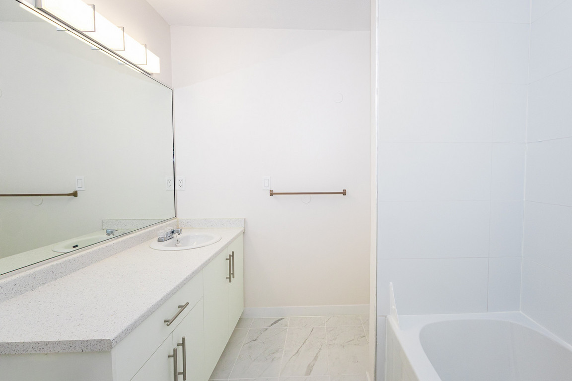 Abbey Glenn Townhomes - Cedar