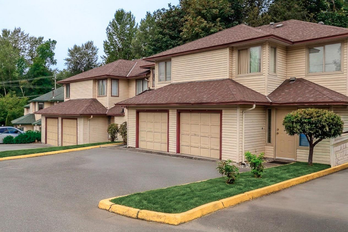 Abbey Glenn Townhomes - Cedar