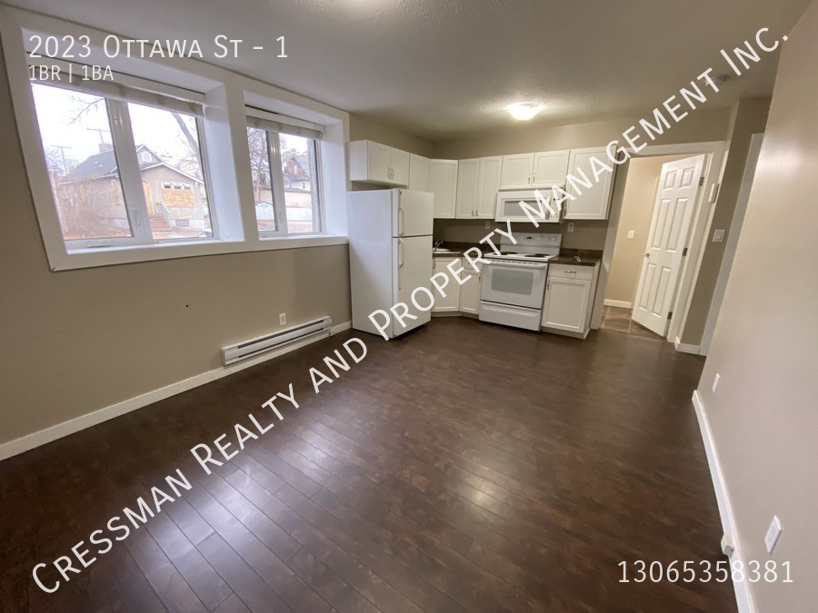 2023 Ottawa St - Photo 2