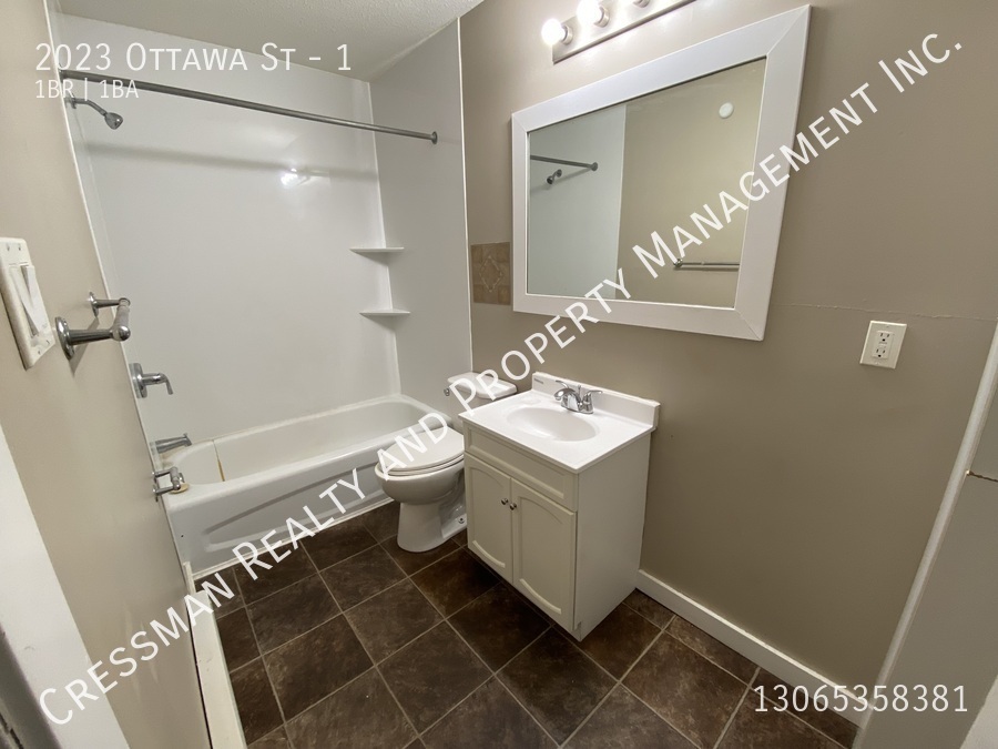 2023 Ottawa St - Photo 5