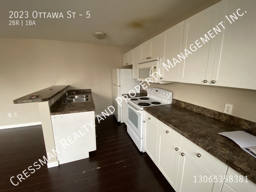 2023 Ottawa St - Photo 11