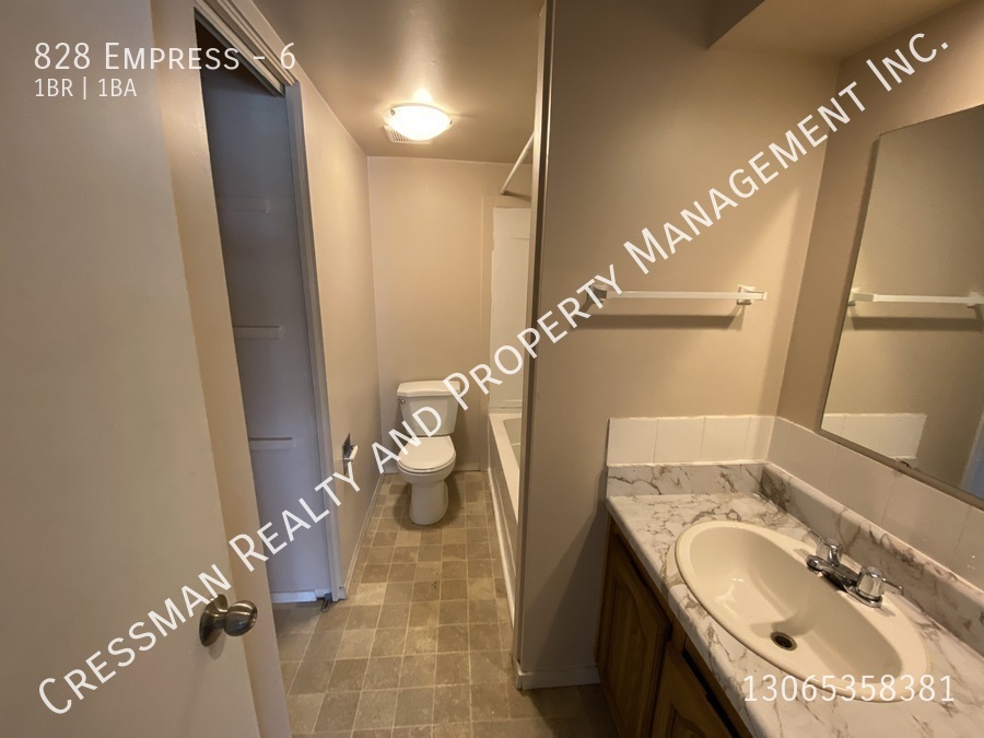 828 Empress - Photo 4