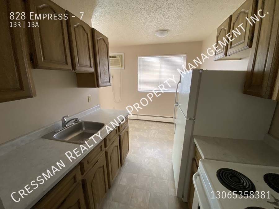 828 Empress - Photo 9