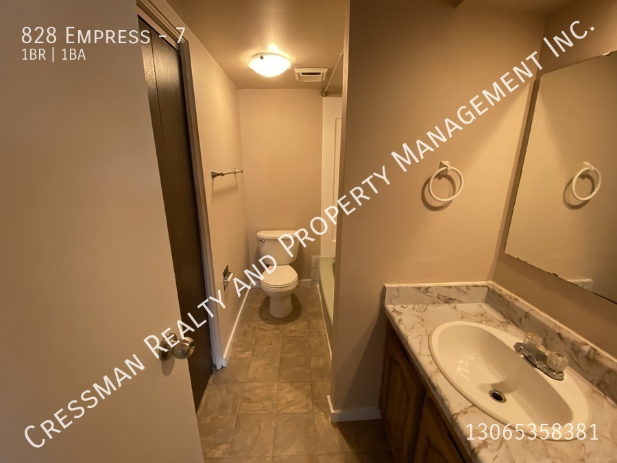 828 Empress - Photo 13