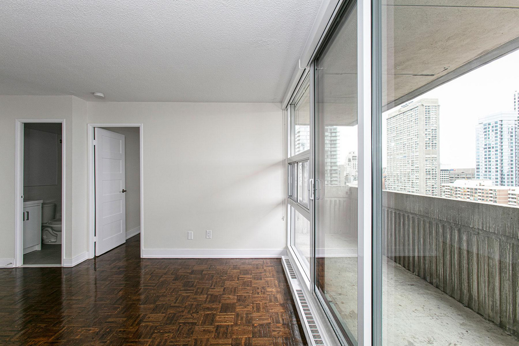 33 Isabella Street  - Photo 16