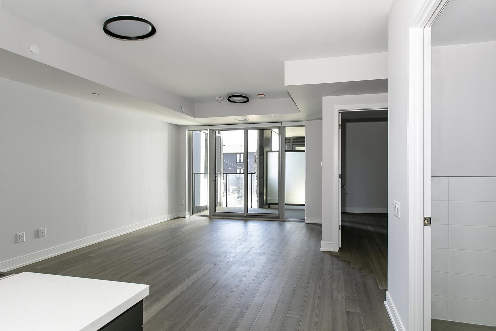 664 Spadina Ave  - Photo 19