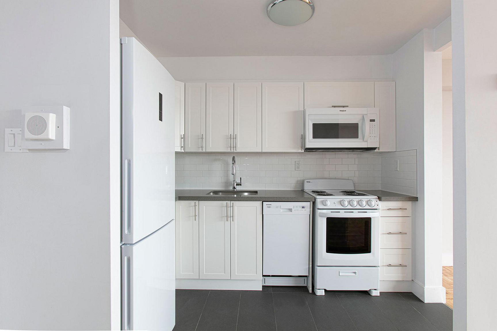 666 Spadina Ave  - Photo 6