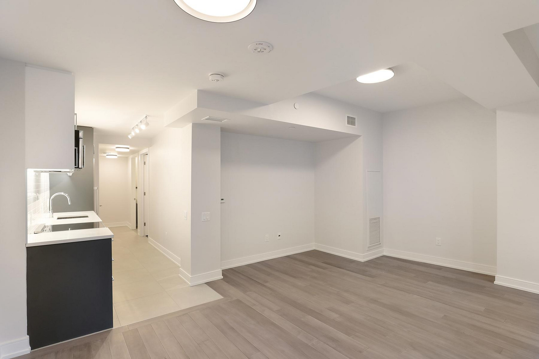 2525 Bathurst St
