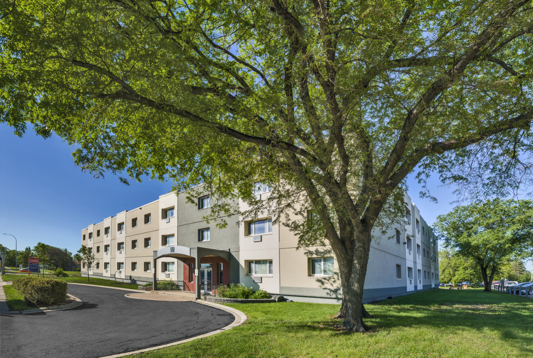 Ridgeview Gardens - Photo 2