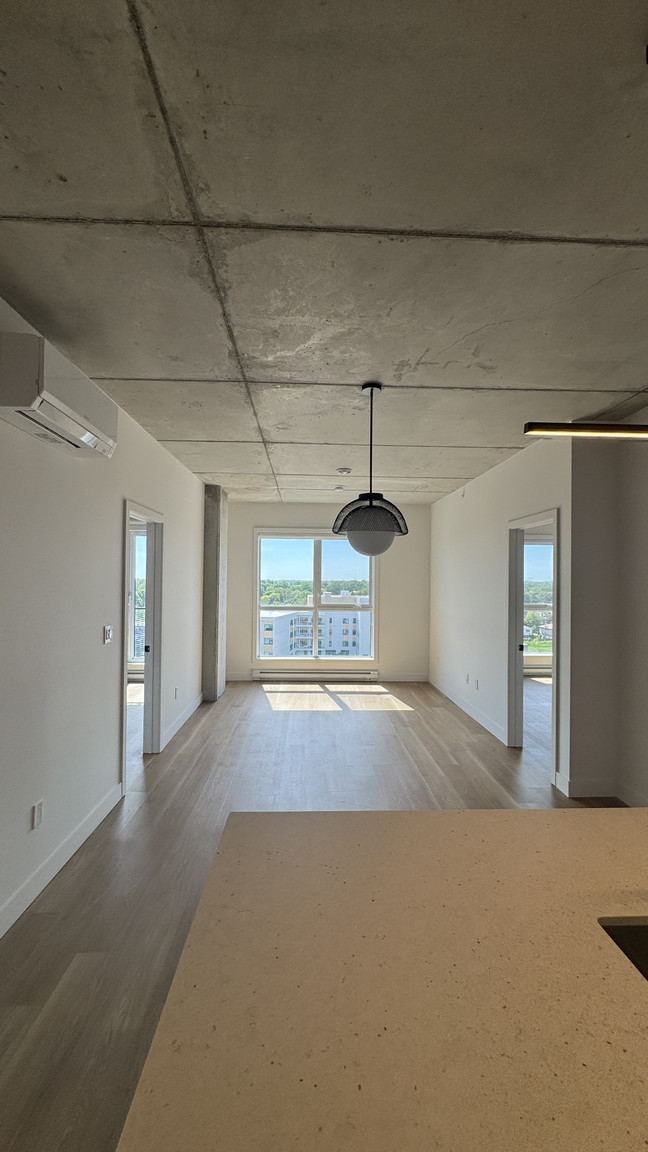 200 Avenue Dorval — photo 2