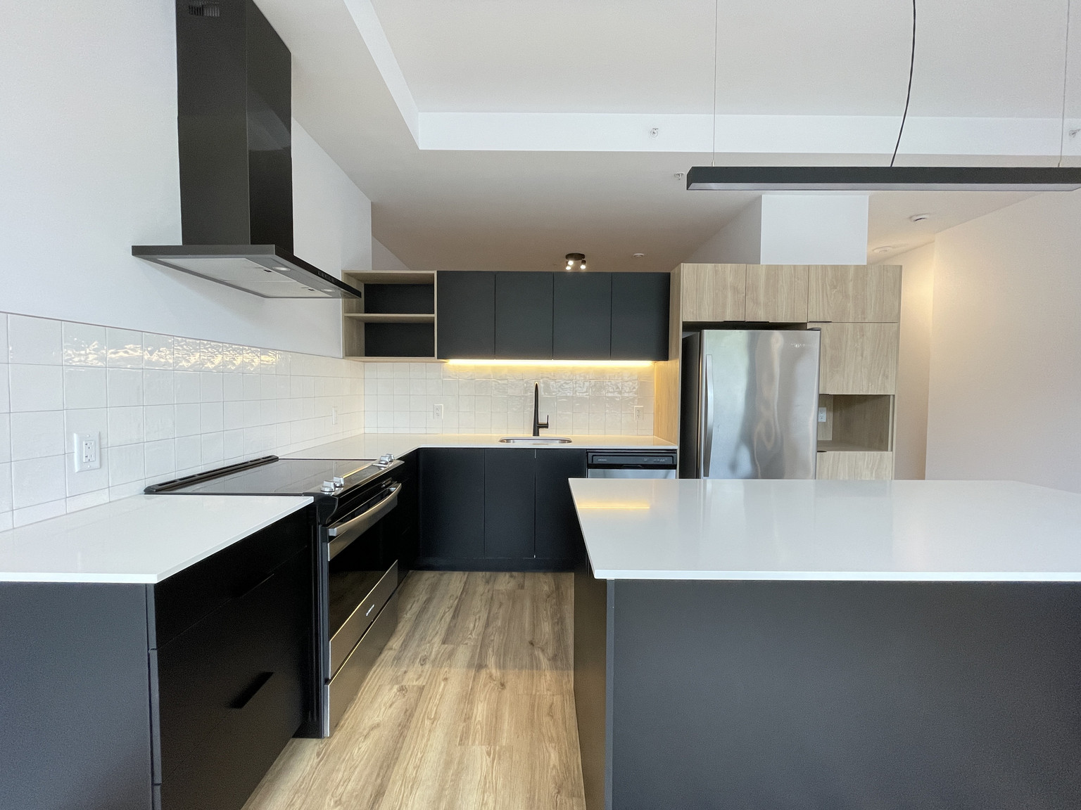 3555 Rue Saint-Antoine Ouest — photo 2