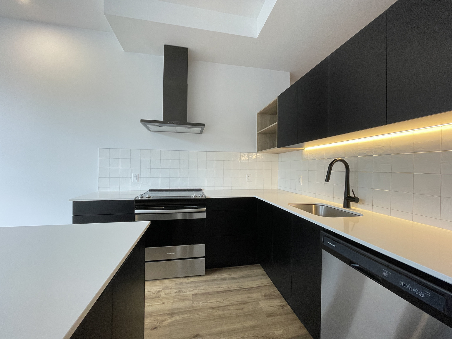 3555 Rue Saint-Antoine Ouest — photo 3