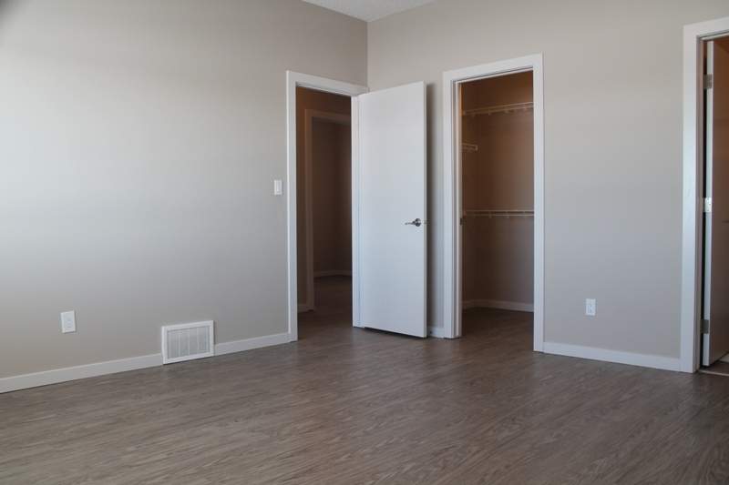 3940 Claxton Loop SW - Upper - Photo 18
