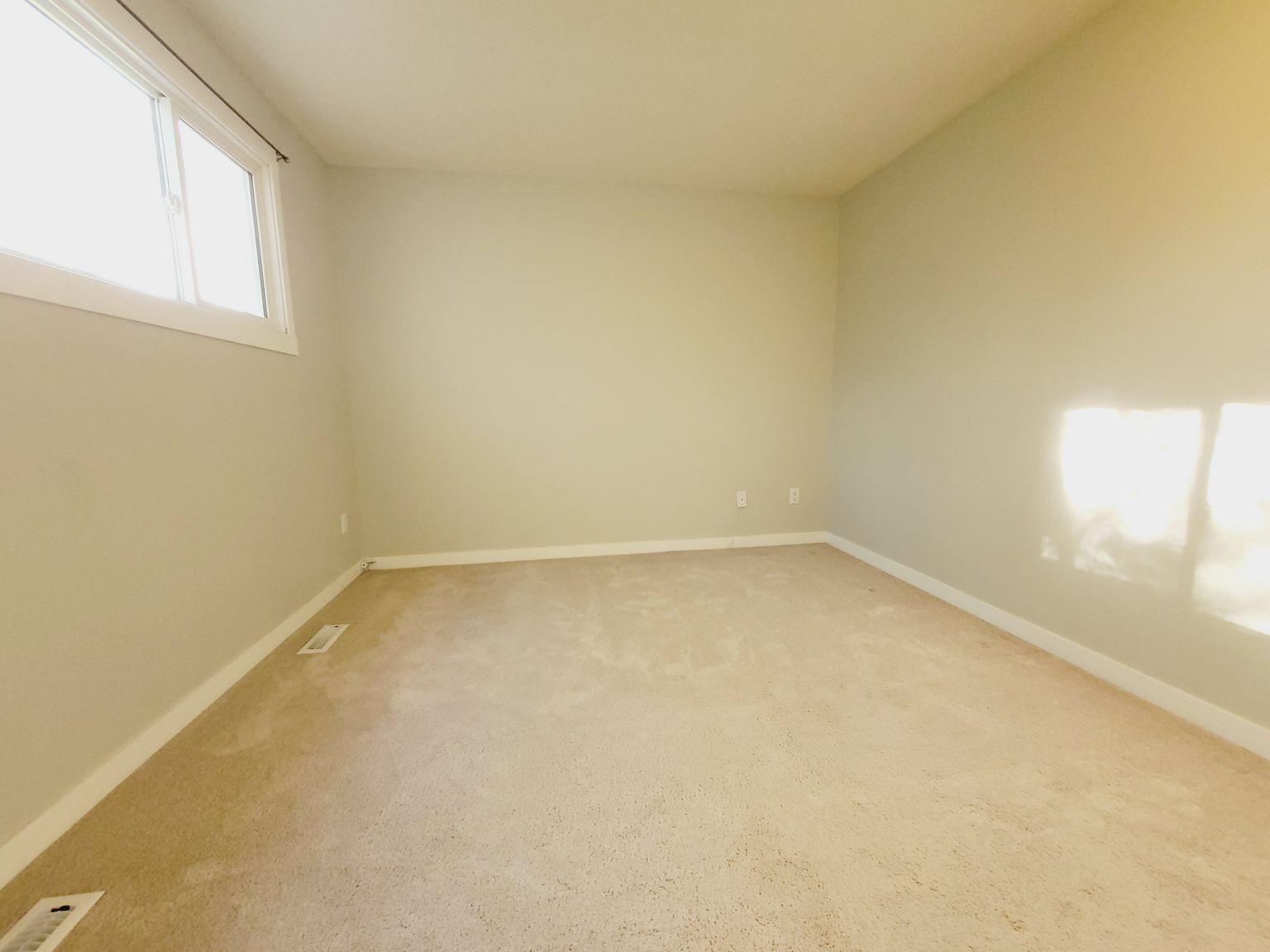 1748 Lakewood Road South NW - Photo 20