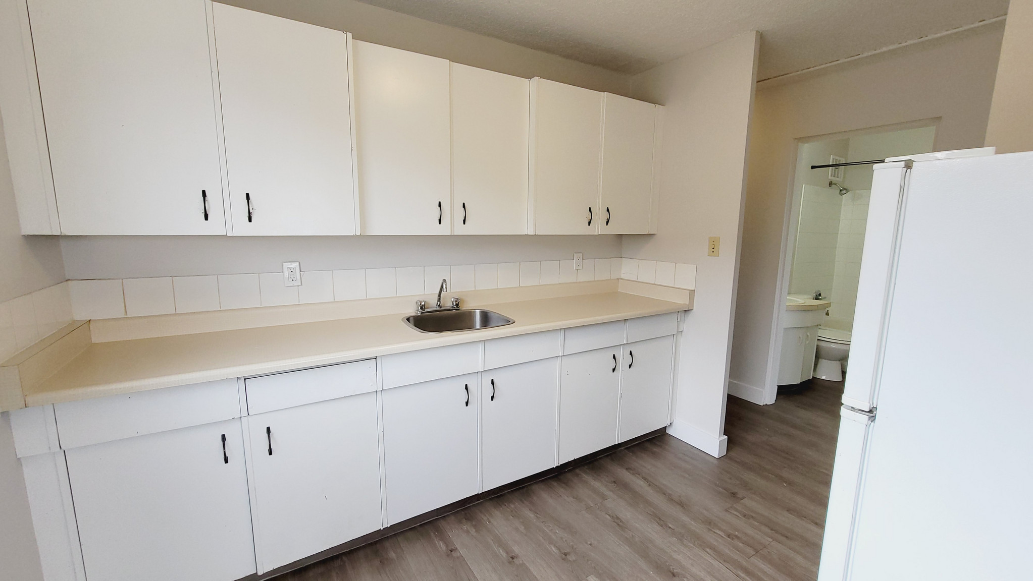 10010 - 154 Street NW - WJ2 - Photo 2