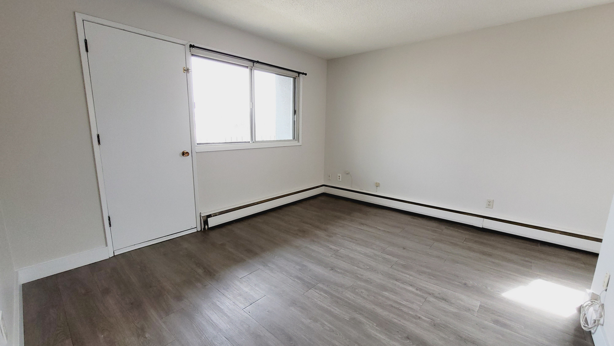 10010 - 154 Street NW - WJ2 - Photo 8