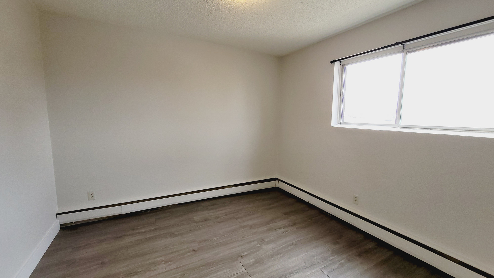 10010 - 154 Street NW - WJ2 - Photo 12