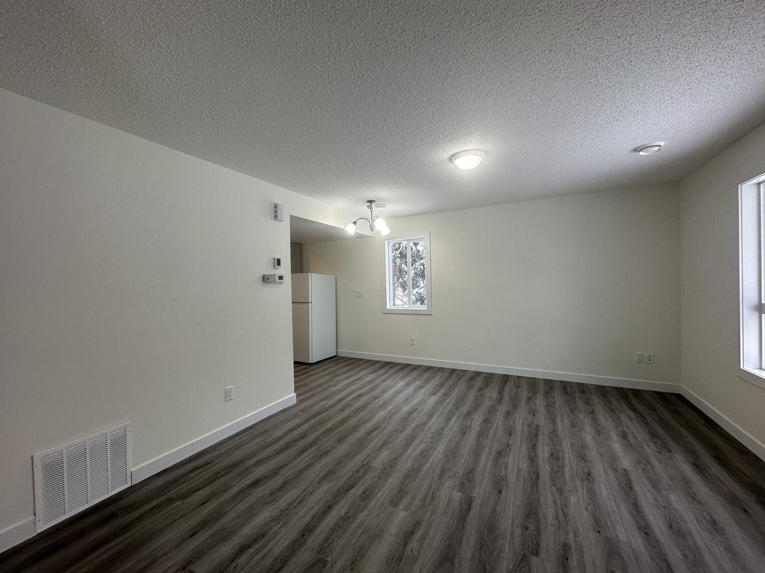 11903 93 Street NW B - MAIN  - Photo 9
