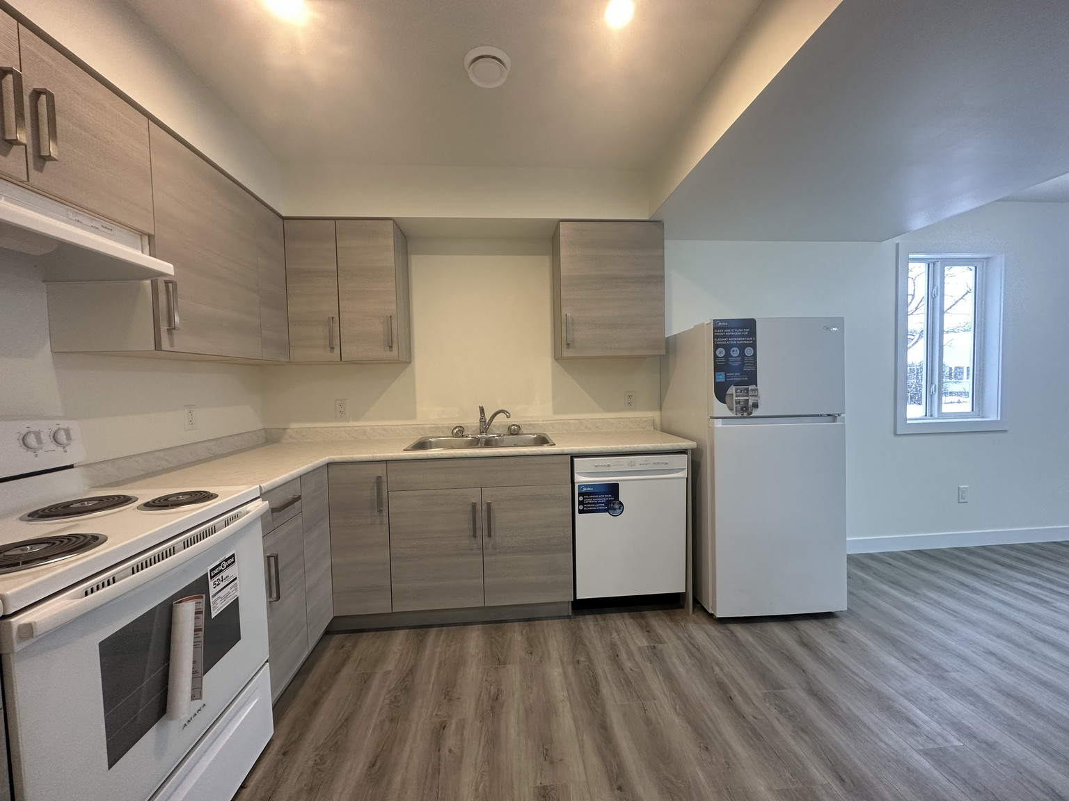11903 93 Street NW B - MAIN  - Photo 5