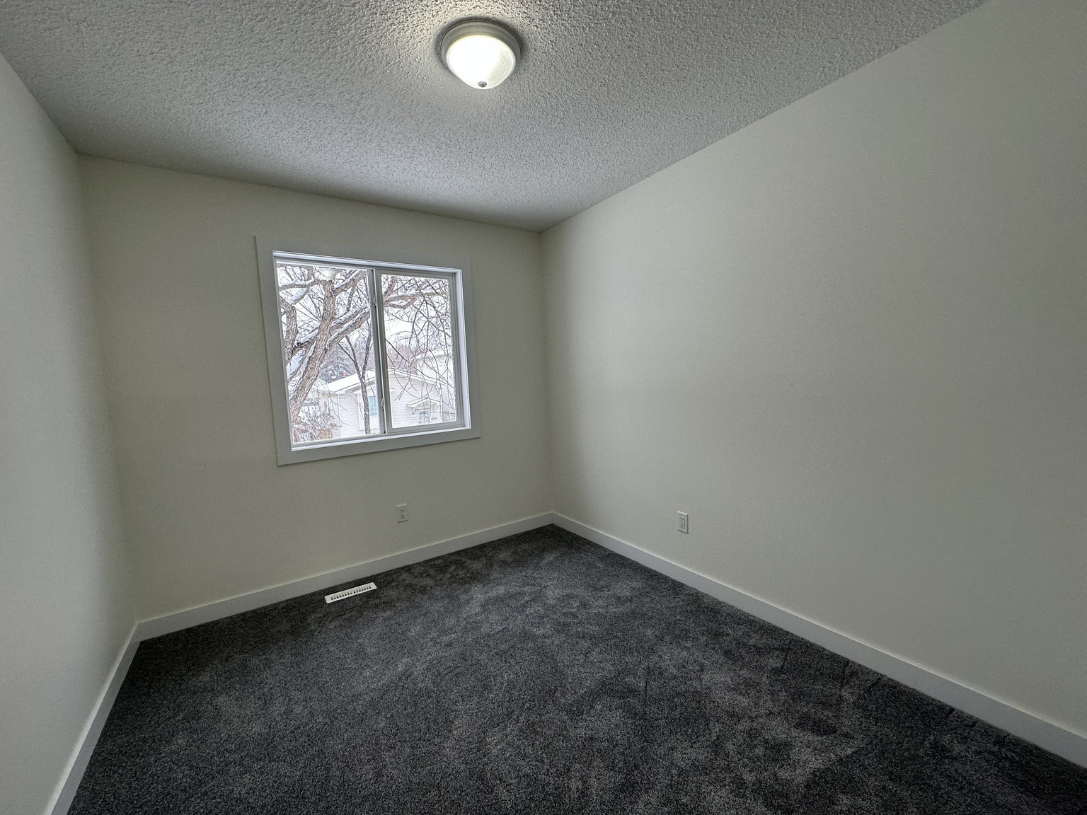 11903 93 Street NW B - MAIN  - Photo 19